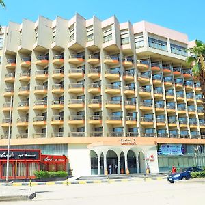 Aracan Pyramid Hotel